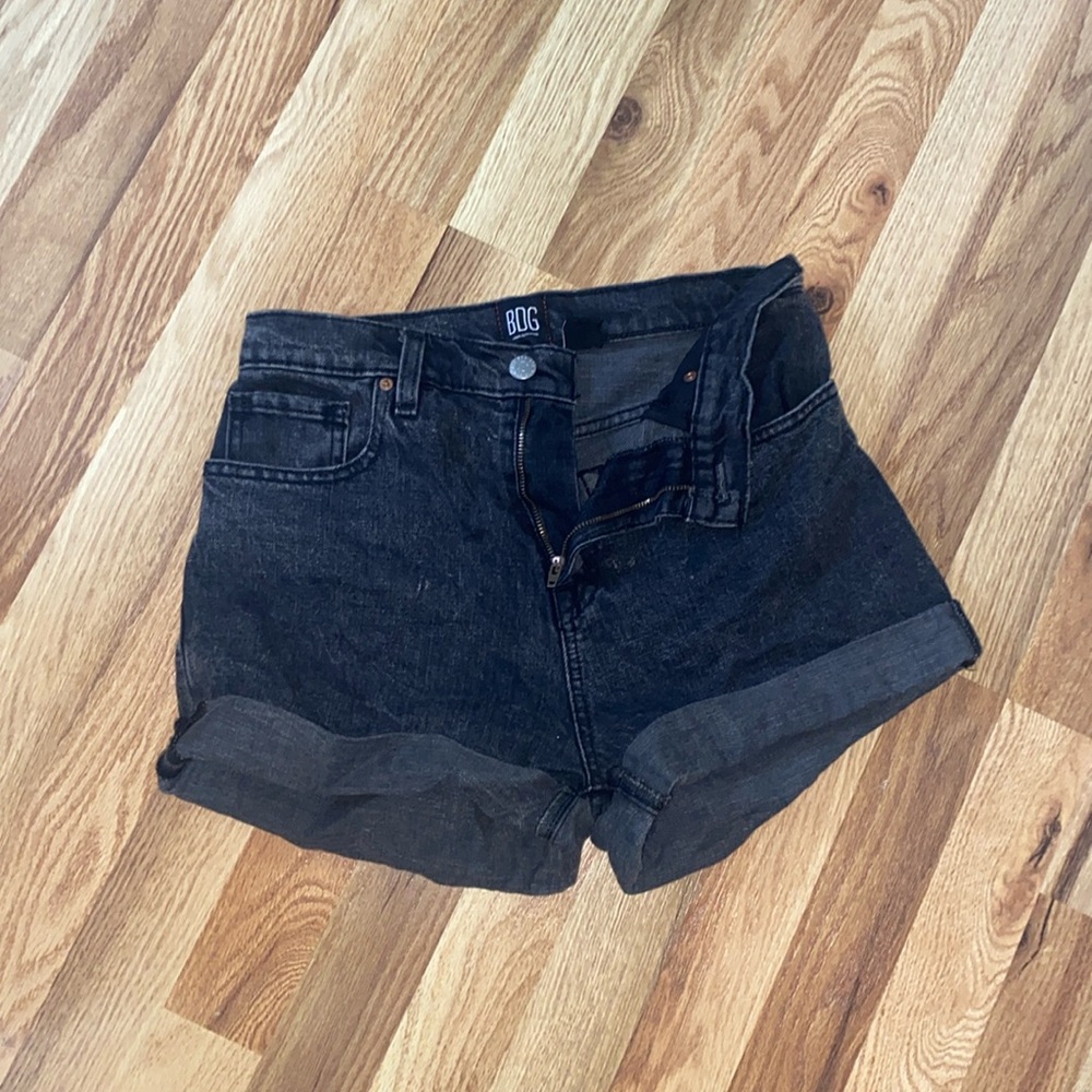 urban outfitters black jean shorts